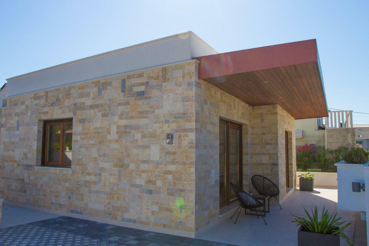 Luxury Poolside Villa Slatine Εξωτερικό φωτογραφία