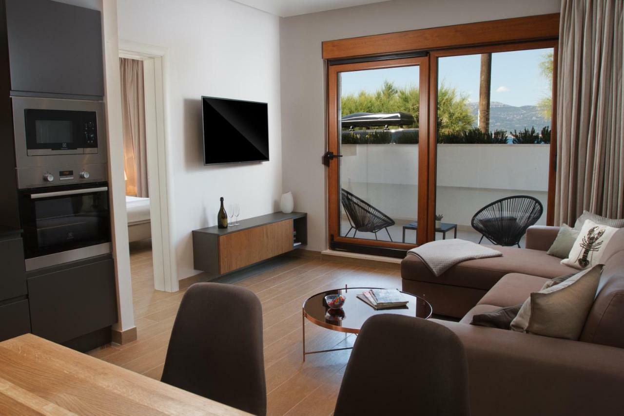 Luxury Poolside Villa Slatine Εξωτερικό φωτογραφία